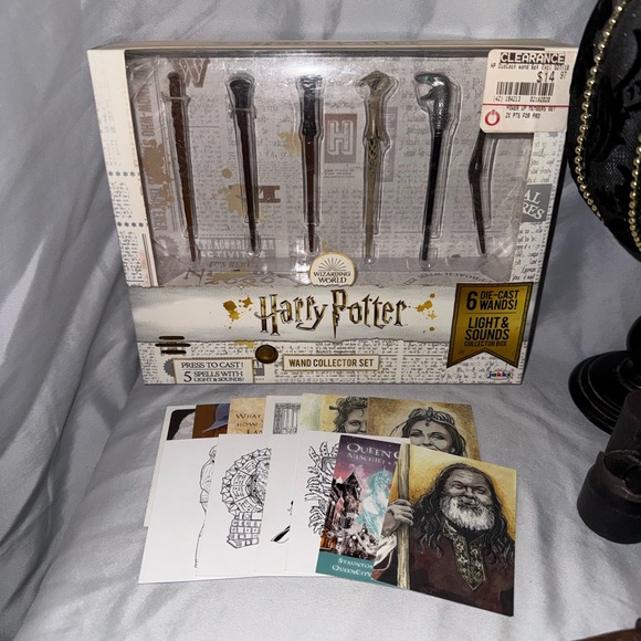 Harry Potter  Collector Set - Picture 3 of 9